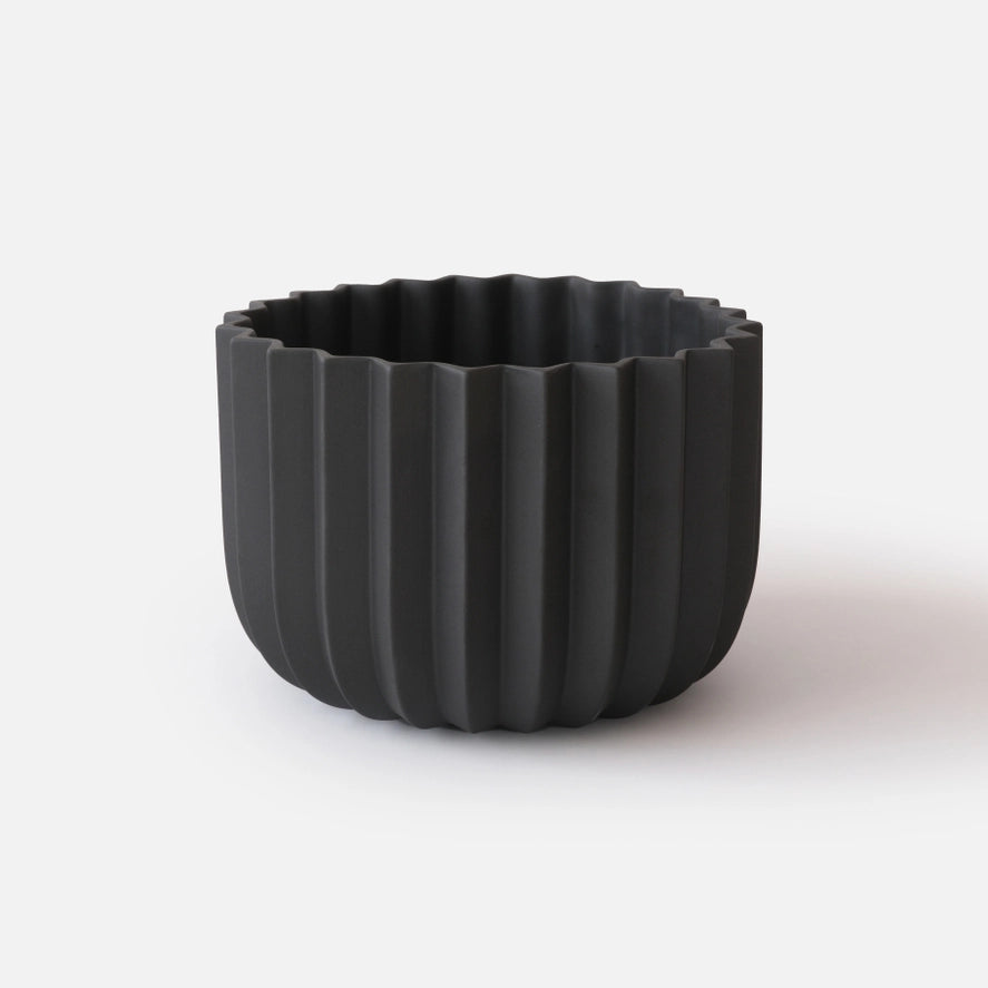 9" Wrap Ceramic Planter | Black