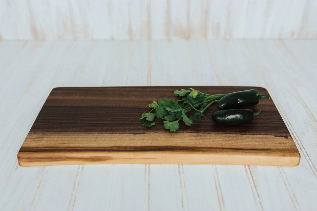 18" Walnut Live Edge Presentation/Cutting Board
