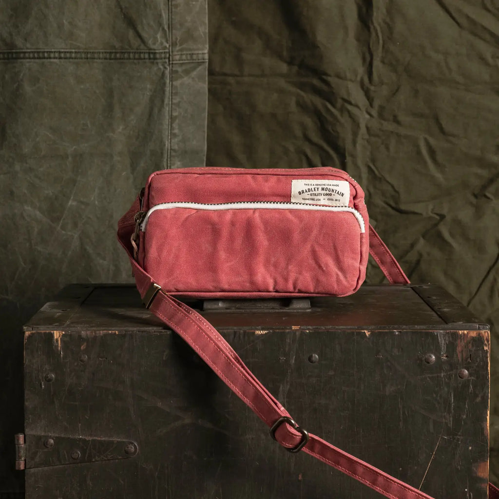 Pointer Crossbody Bag - Dusty Red