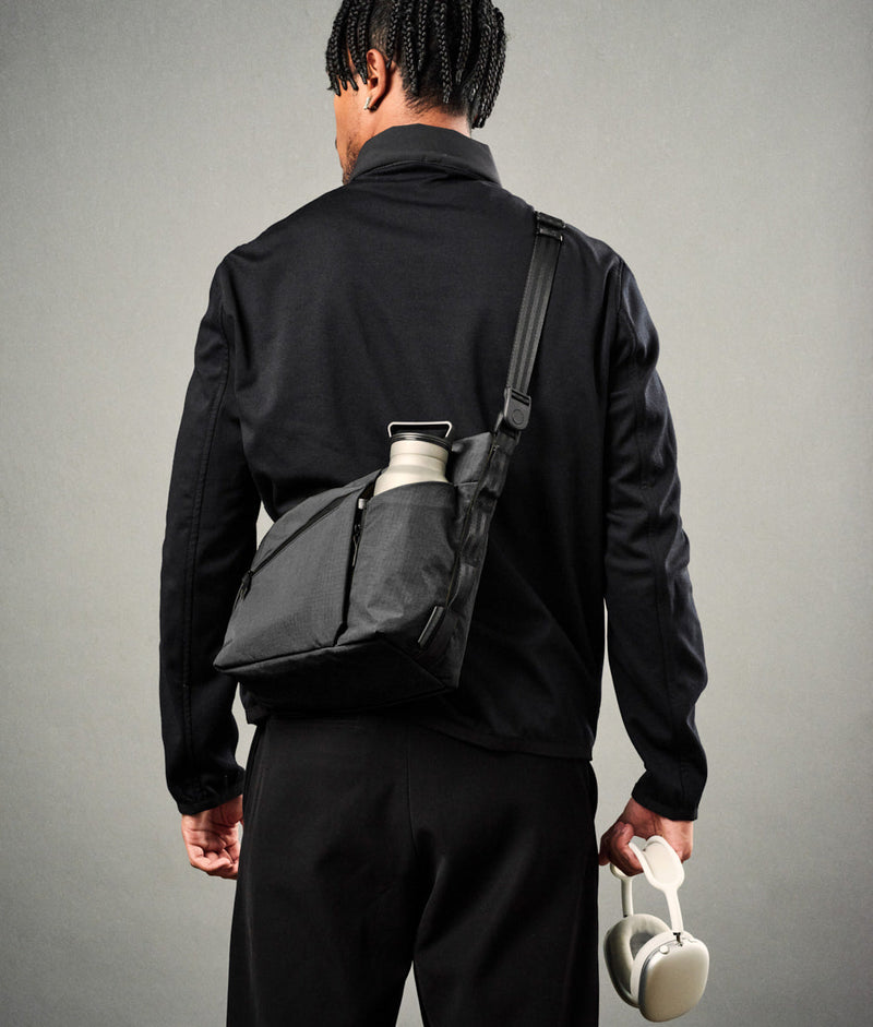 Flow Satchel | 4L | Expandable Bottle Sleeve | YKK AquaGuard Zippers