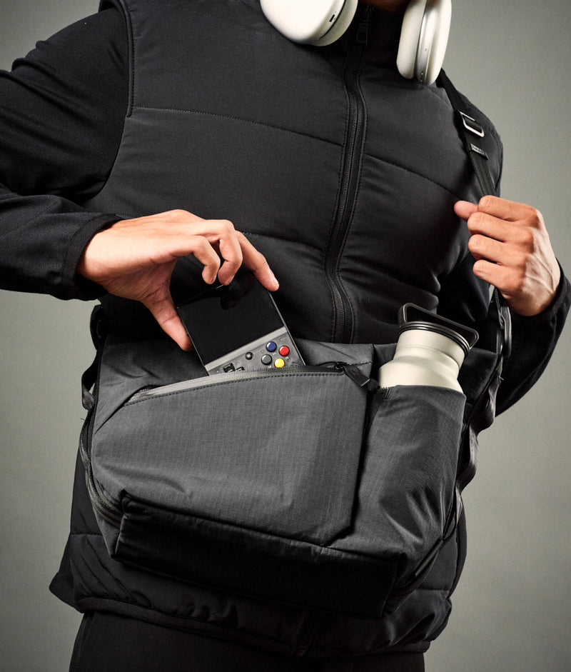 Flow Satchel | 4L | Expandable Bottle Sleeve | YKK AquaGuard Zippers