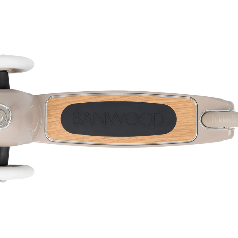 Banwood Scooter Vintage — Cream | 3-Wheel | Oak Deck | Ages 3+ — Beige