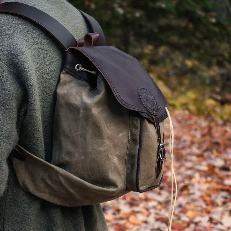 Waxed Canvas Rucksack | Leather Straps | Duluth Pack