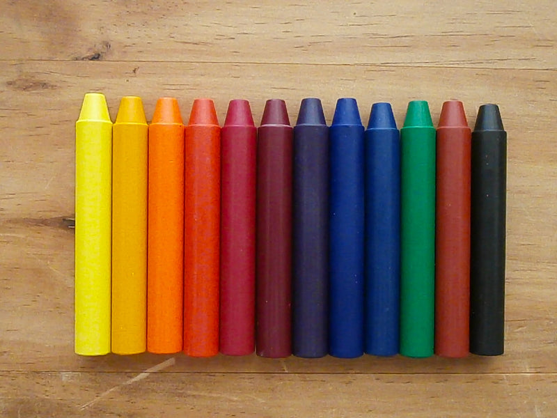 Filana Organic Beeswax Crayons | 12 Classic Colors | Recycled Paper Box