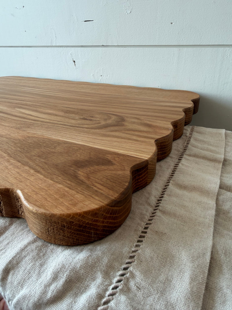 Heritage Scallop Board - White Oak