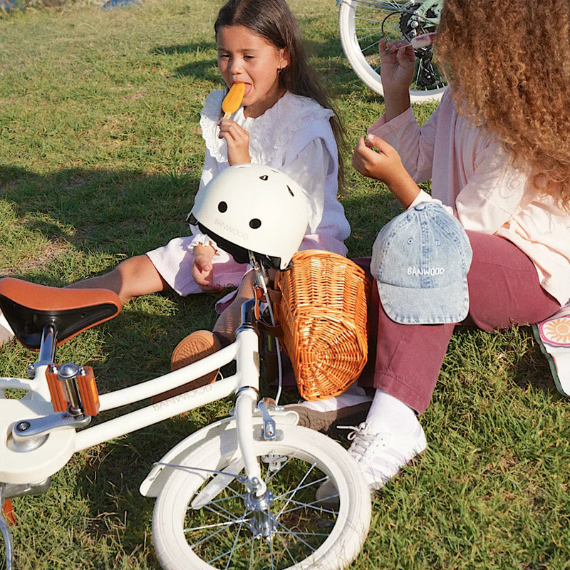 Banwood Classic Bicycle | 16" | Cream | Training Wheels