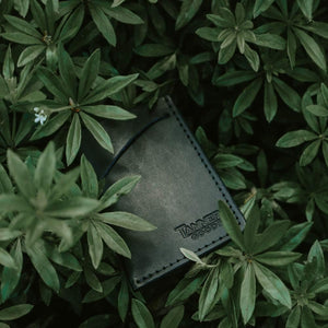 Minimal Cardholder | Tanner Goods