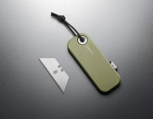 The Palmer Utility Knife | Aluminum or Recycled PCTG | Tool-Free Blade Changes