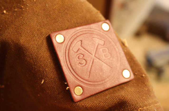 The Charles Waxed Canvas Apron | Nutmeg & Navy | Copper Rivets