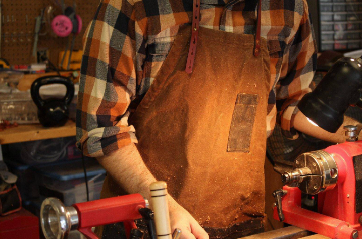 The Charles Waxed Canvas Apron | Nutmeg & Navy | Copper Rivets