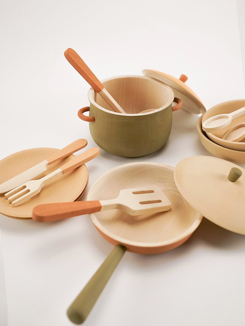 Wooden Kitchen Set | 15 Pieces | Ages 3+