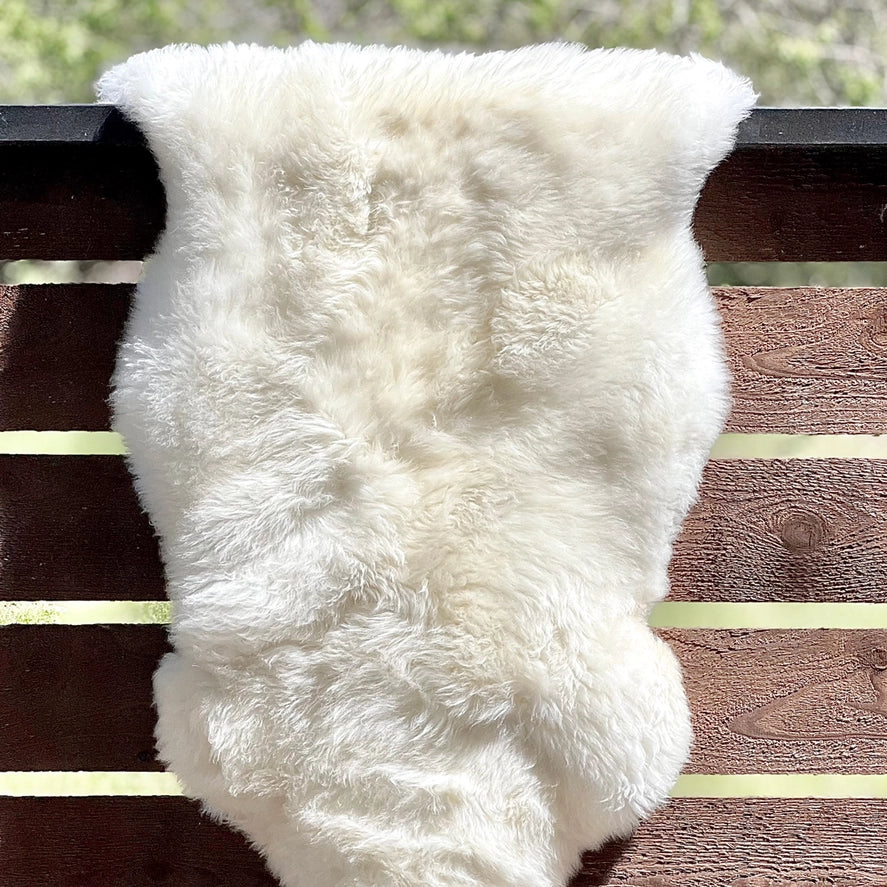 Rodeo Genuine Sheepskin Rug – Premium Shearling Decor