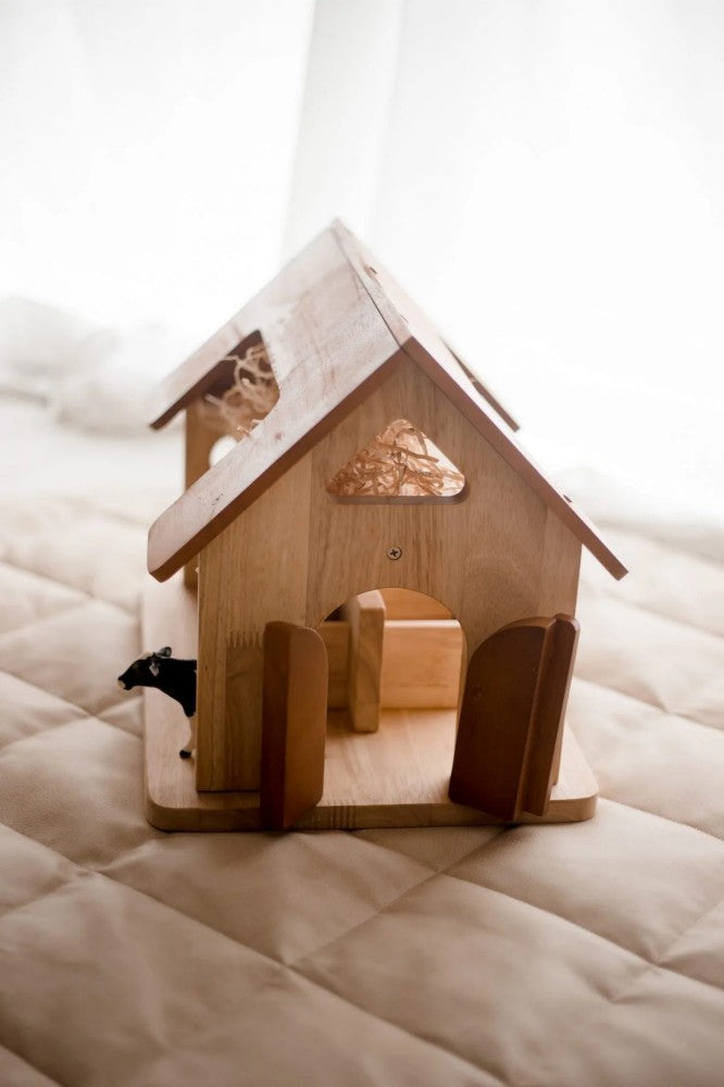 Wooden Horse Stable | Rubber Wood | 6 Stalls