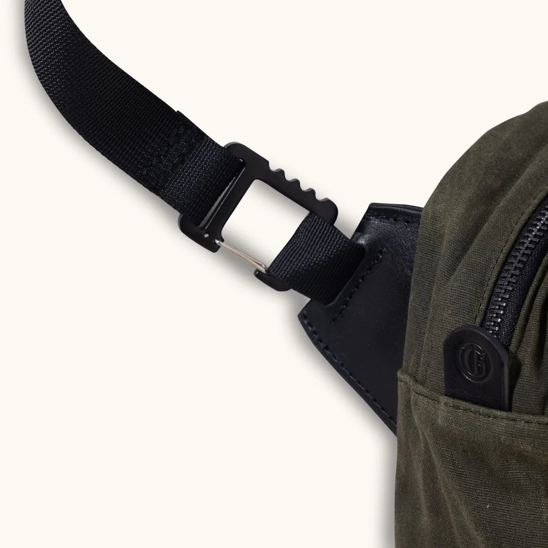 Strap hardware